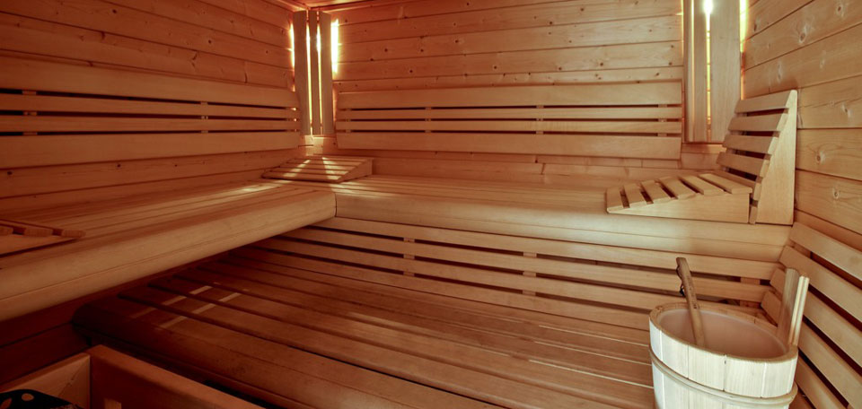 4380304sauna.jpg