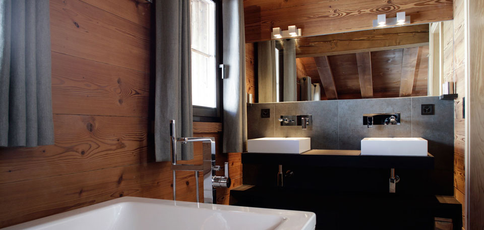 Luxury-Ski-Chalet-Veysonnaz-Hidden-Dragon-Oxford-Ski-Bathroom.jpg