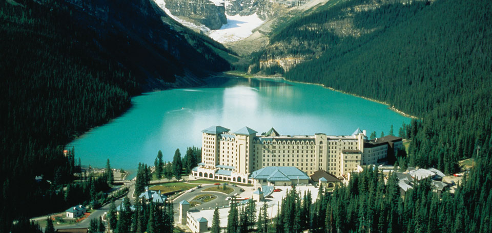 7376062exterior-lake-hotel.jpg