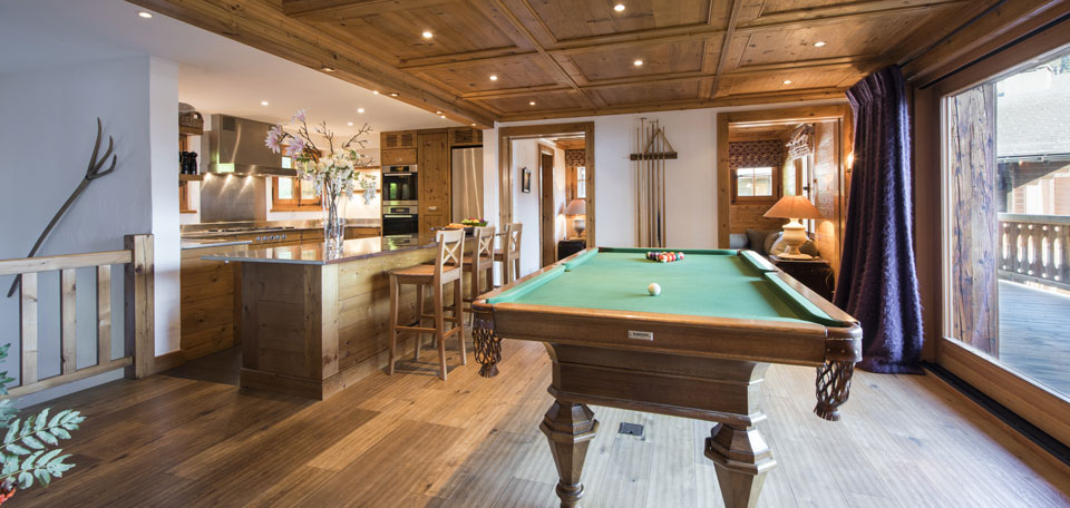 pool-table-room.jpg