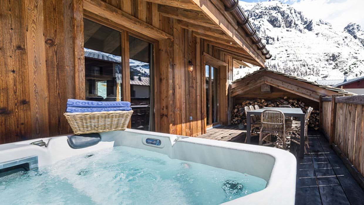 hottub_WEB.jpg