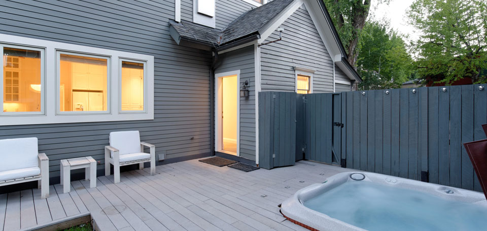 Hot-Tub.jpg