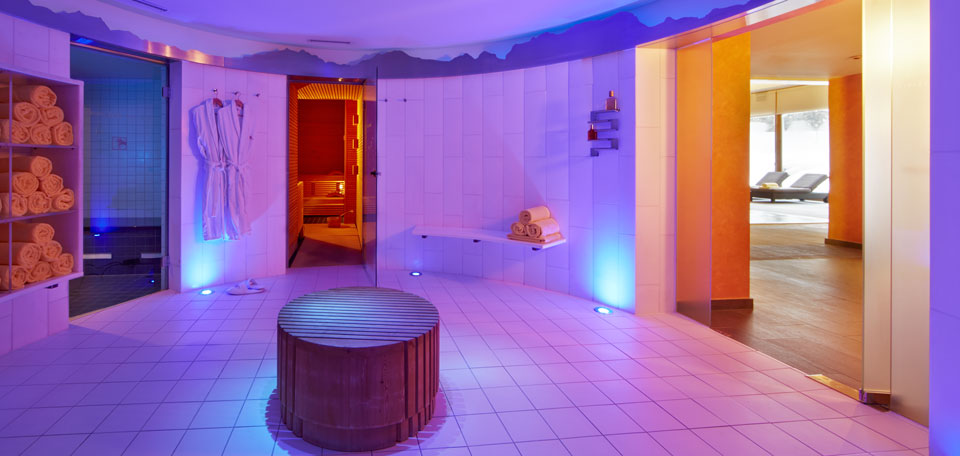 Spa---Sauna,-Steam-Room.jpg