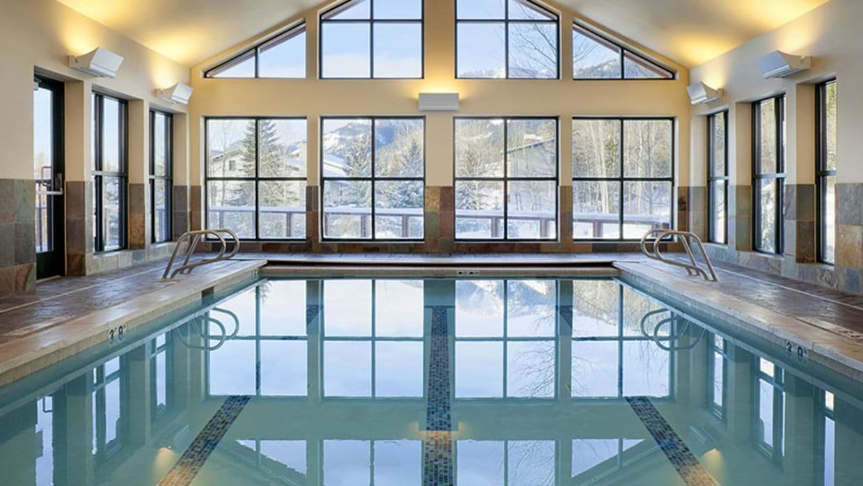 Indoor-pool-1600px.jpg