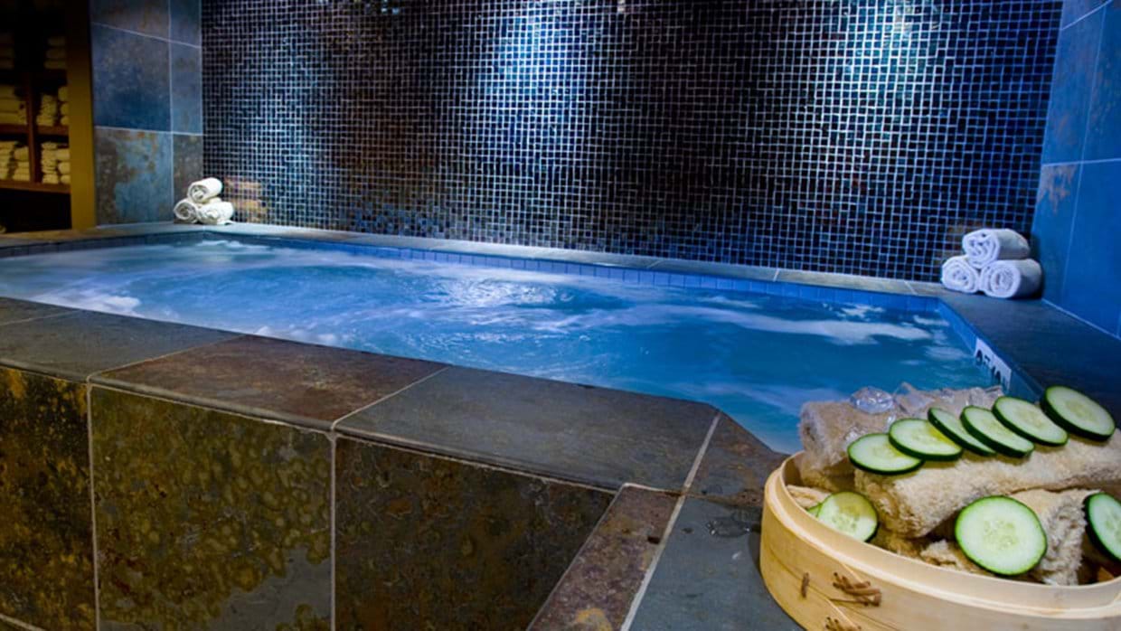 Solitude-Spa-Men's-Jacuzzi-.jpg