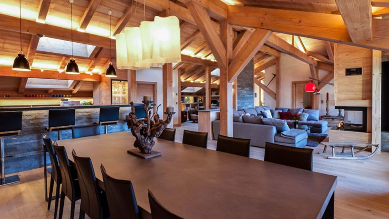 dinning-area.jpg