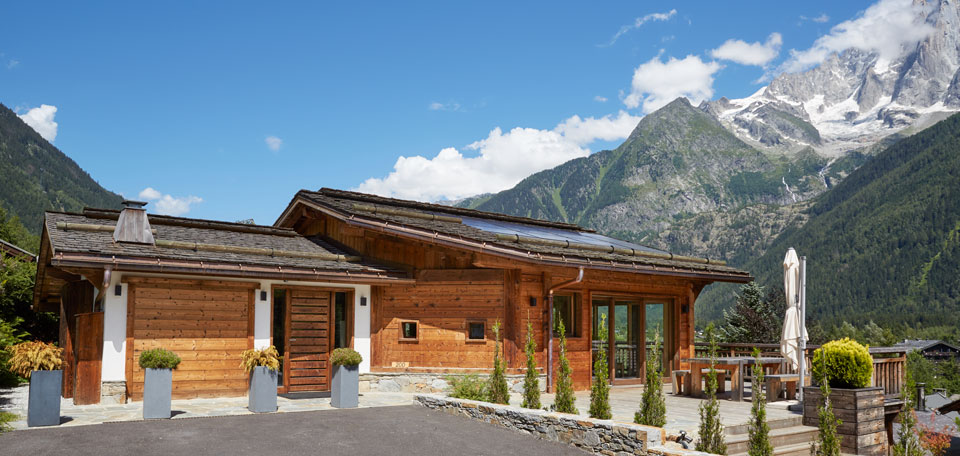 1.-Eco-Lodge---exterior.jpg