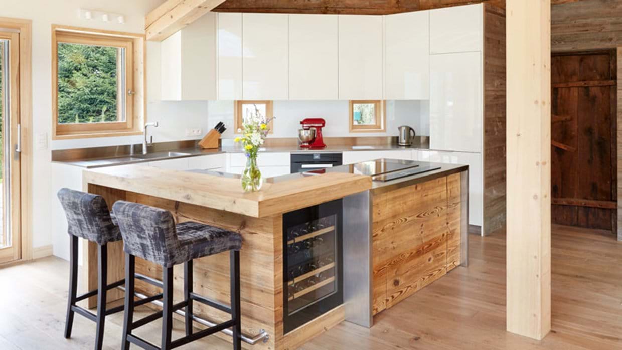6.-Eco-Lodge---kitchen.jpg