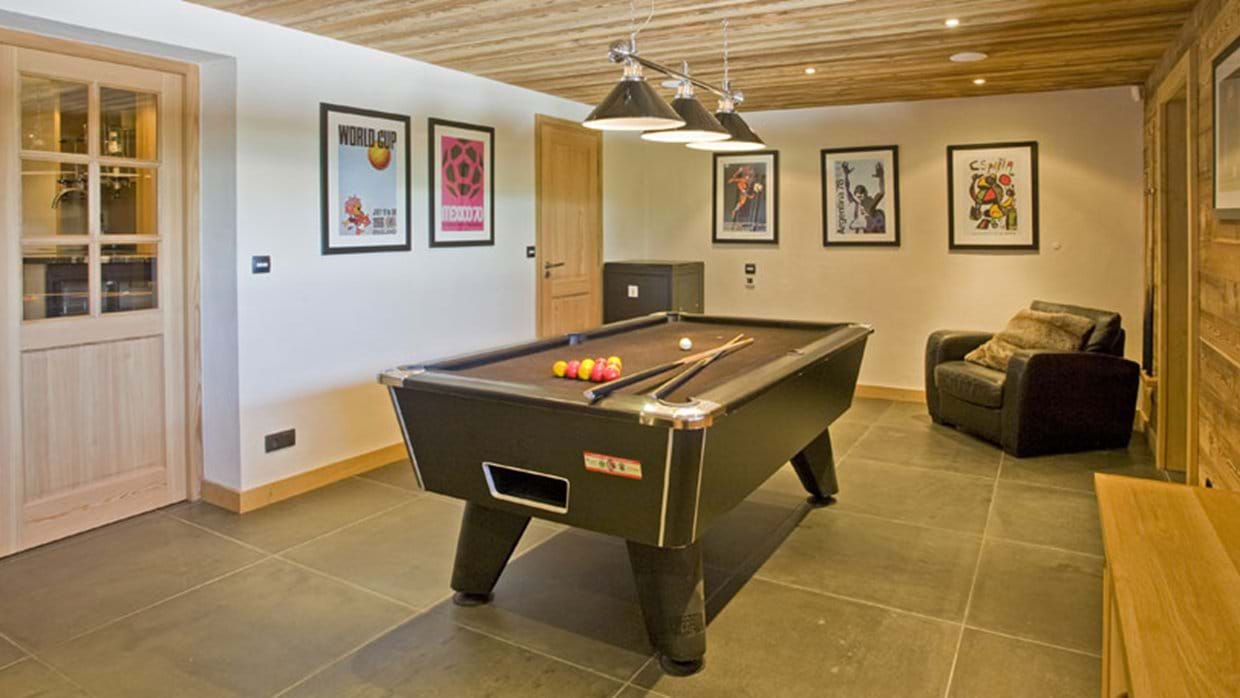 1_games_room.jpg