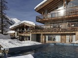 The Best Luxury Ski Chalets with a Hot Tub in Val d’Isère