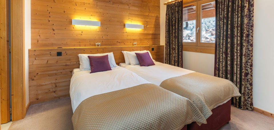 Club Alaska Morzine Luxury Ski Bedroom 2 img.jpg