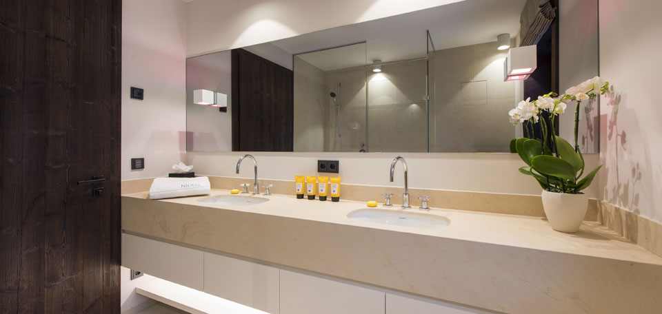 Nidus Penthouse Lech Luxury Ski Bathroom img.jpg (1)