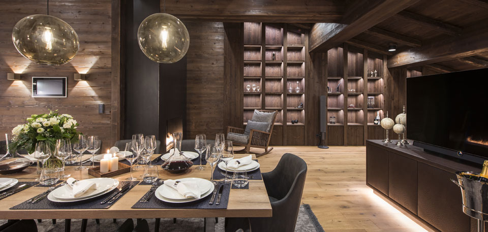 Nidus Penthouse Lech Luxury Ski Dining-night img.jpg