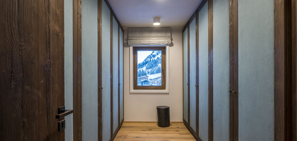 Nidus Penthouse Lech Luxury Ski Wardrobe img.jpg