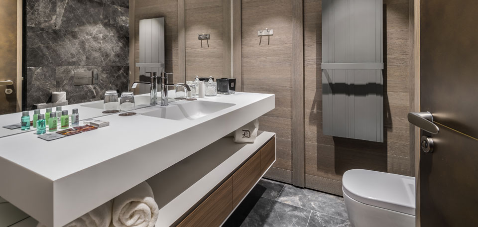 La Datcha Courchevel 1850 Luxury Ski Bathroom 3 img