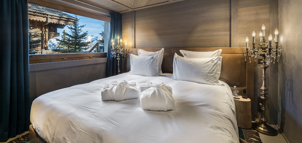 La Datcha Courchevel 1850 Luxury Ski Bedroom 6 img
