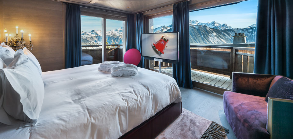 La Datcha Courchevel 1850 Luxury Ski Bedroom 5 img