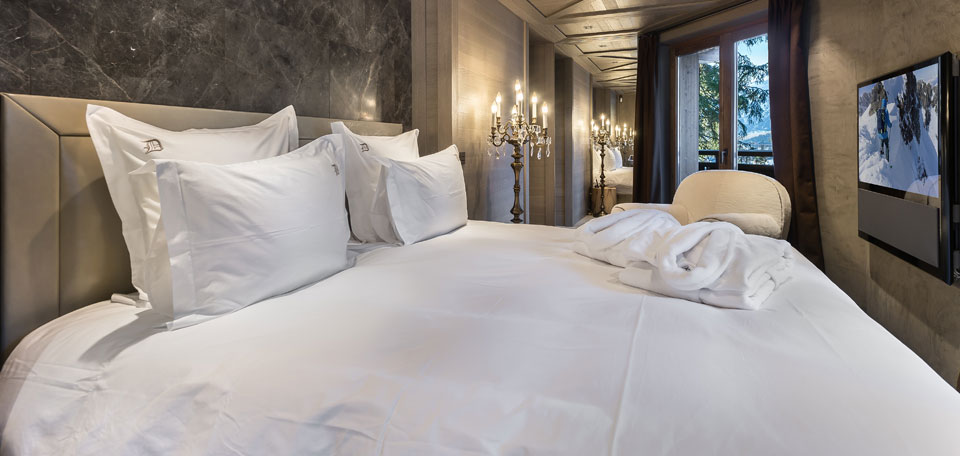 La Datcha Courchevel 1850 Luxury Ski Bedroom 2 img