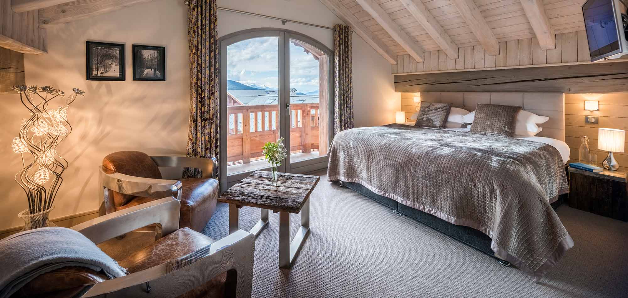 chalet_pont_du_cam_meribel_france_bedroom_3_luxury_ski.jpg