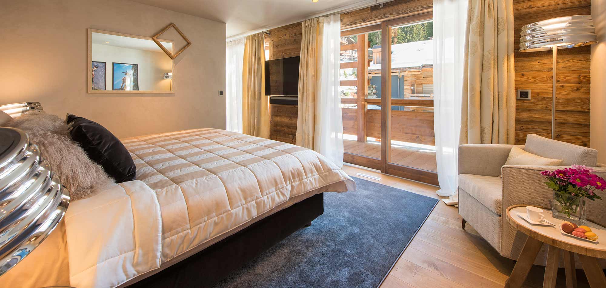 agate_penthouse_verbier_switzerland_luxury_ski_chalet_bedroom_2.jpg