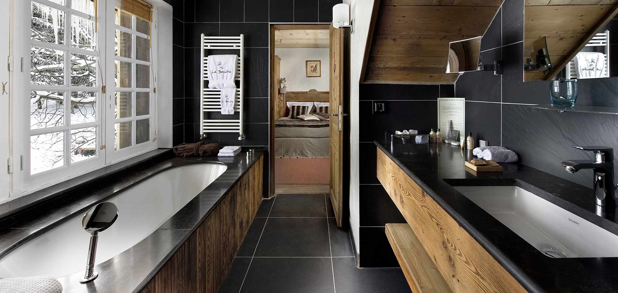 hotel_la_bouitte_st_martin_de_belleville_france_bathroom_2_luxury_ski.jpg