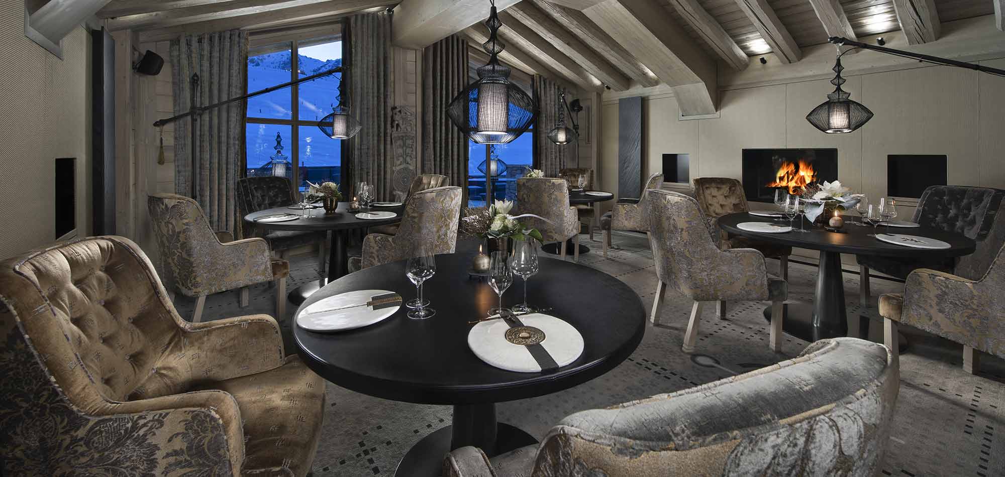 hotel_k2_altitude_courchevel_1850_france_luxury_ski_dining.jpg
