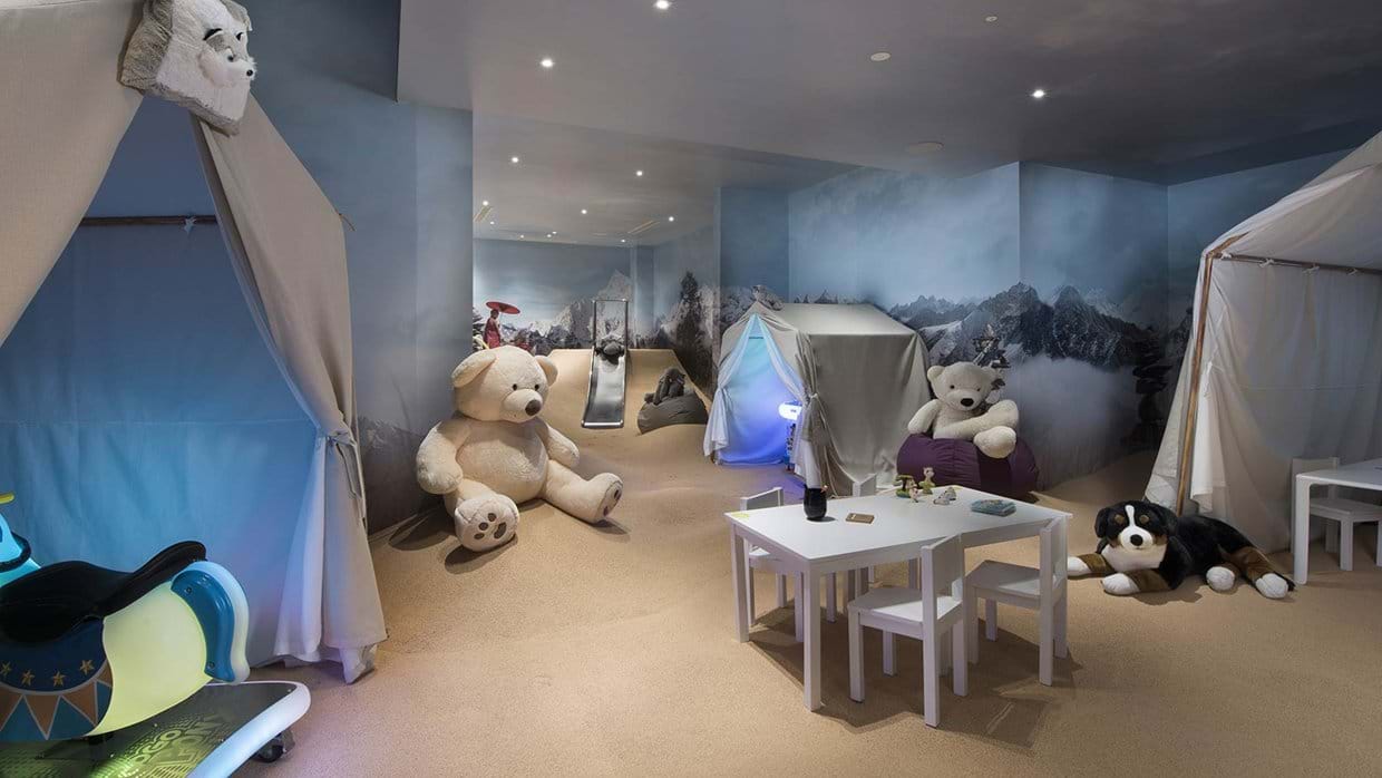 hotel_k2_altitude_courchevel_1850_france_luxury_ski_kids.jpg