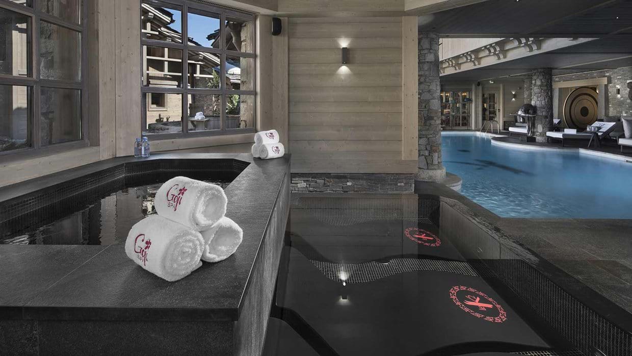 hotel_k2_altitude_courchevel_1850_france_luxury_ski_spa_baths.jpg