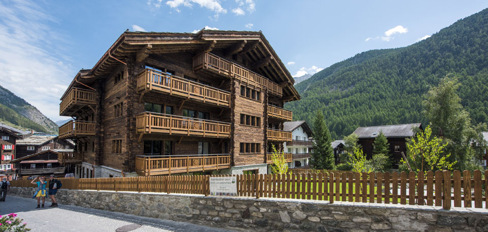 christiania_residence_zermatt_luxury_ski__exterior.jpg