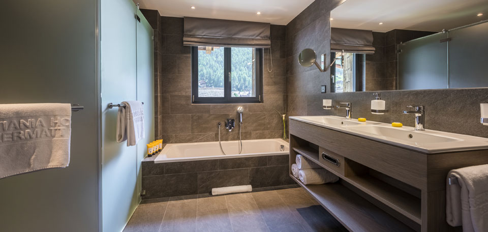 christiania_residence_zermatt_luxury_ski__bathroom.jpg