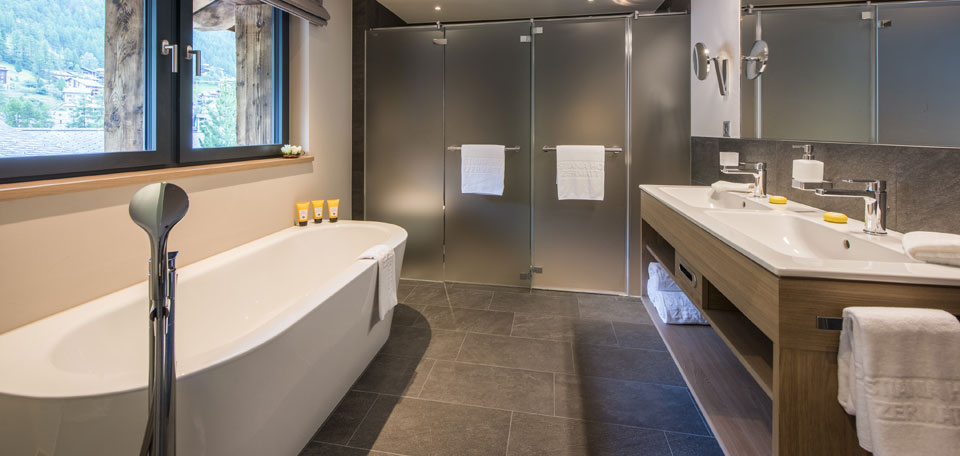 christiania_residence_zermatt_luxury_ski__bathroom_2.jpg