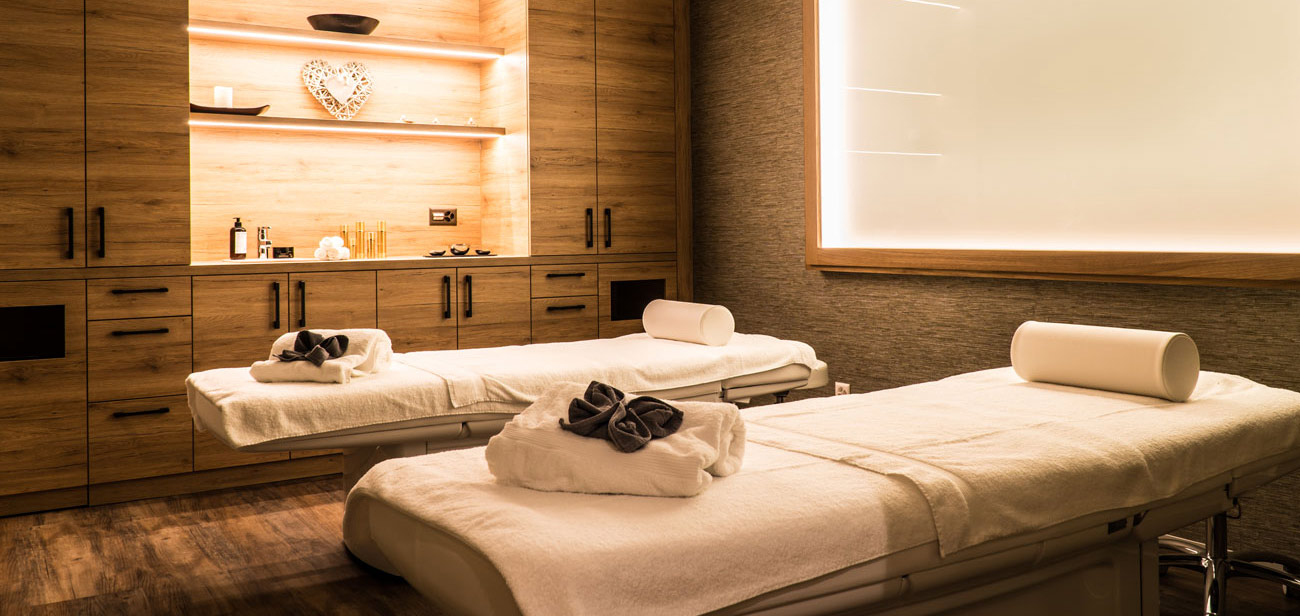 saas_fee_hotel_the_capra_switzerland_luxury_ski_spa.jpg