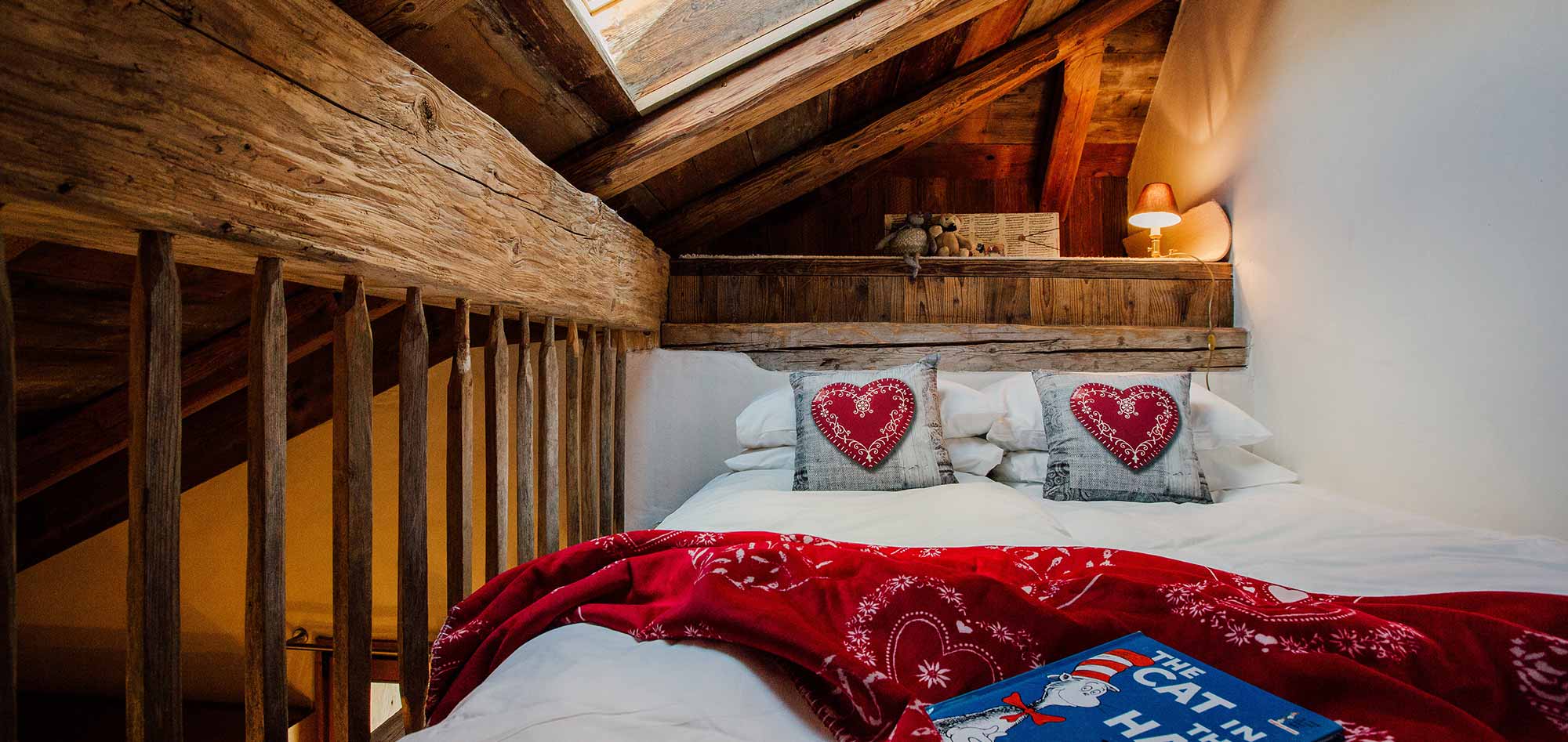 chalet_debussy_morzine_france_luxury_childrens_bedroom.jpg