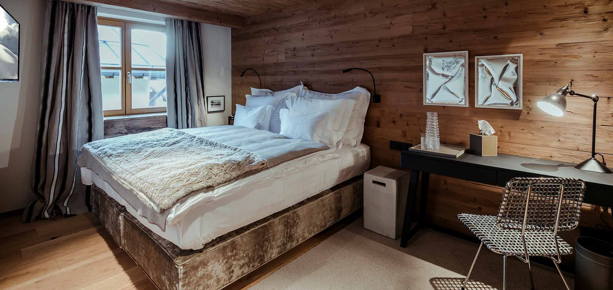 chalet_hannes_schneider_austria_luxury_bedroom.jpg