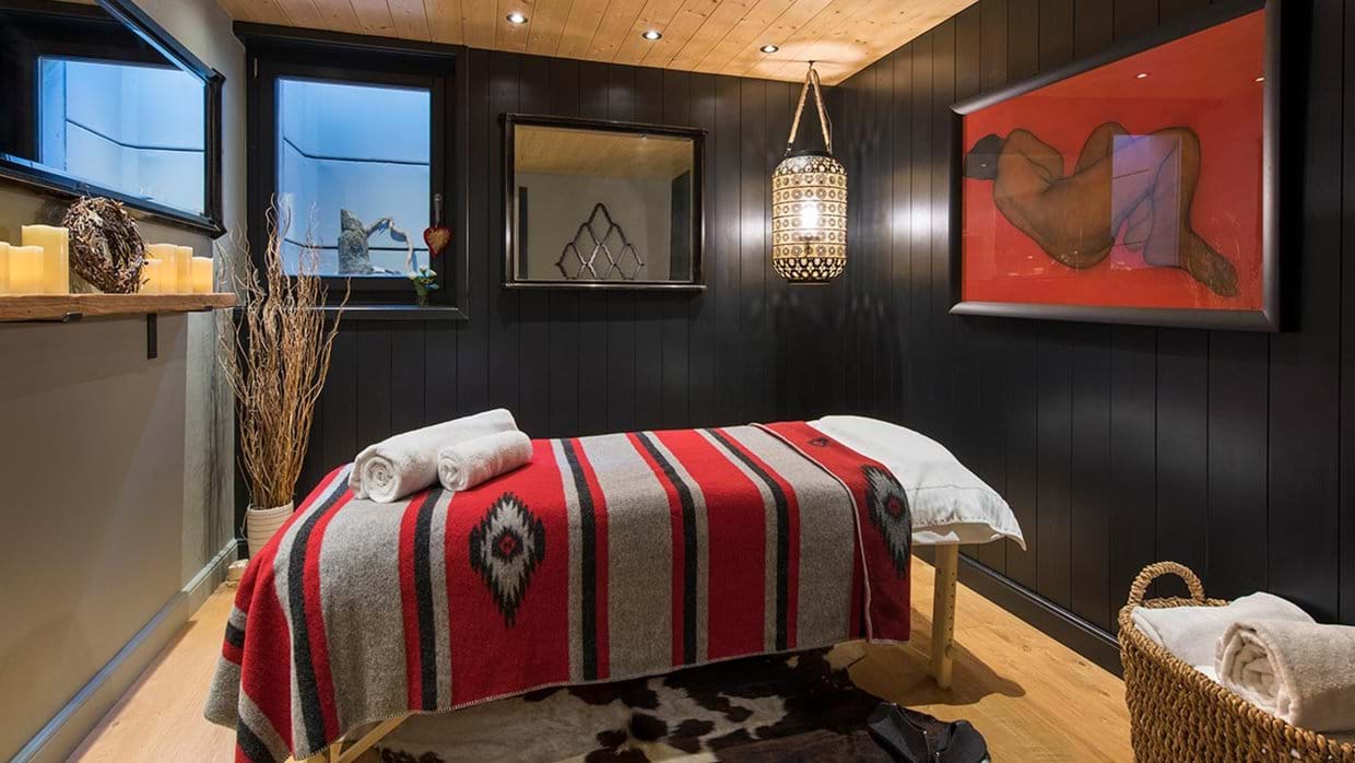 chalet_sorojasa_massage_room_luxury_ski_holiday_verbier_switzerland_img.jpg
