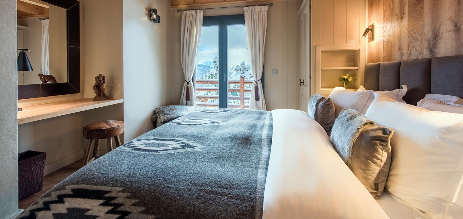 chalet_sorojasa_bedroom_3_luxury_ski_holiday_verbier_switzerland_img