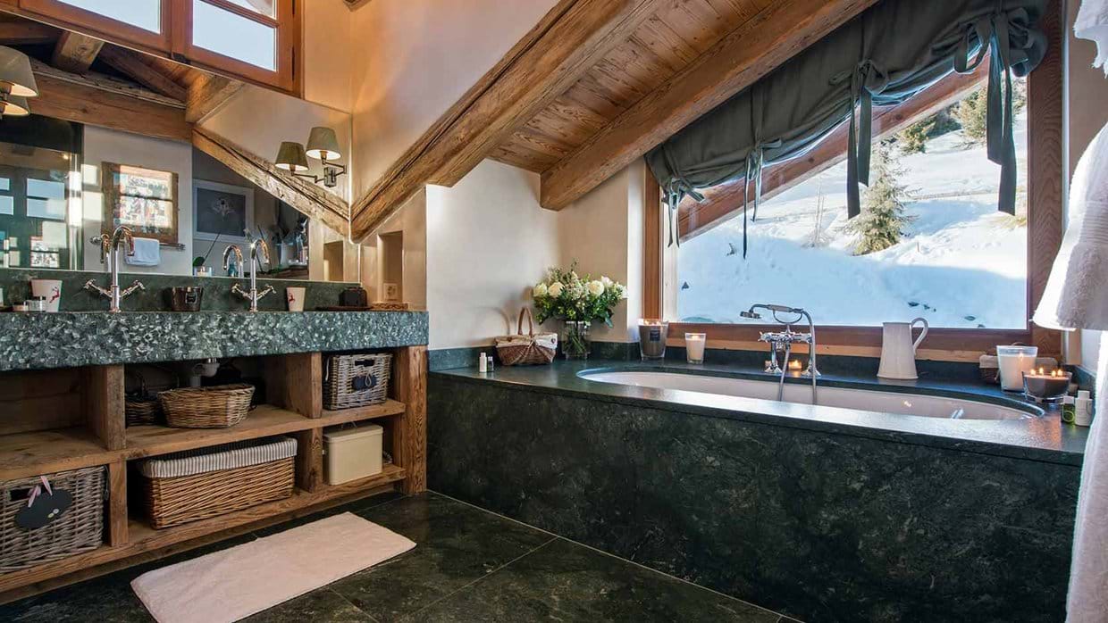 bathroom_luxury_ski_chalet_nyumba_verbier_switzerland_img.jpg