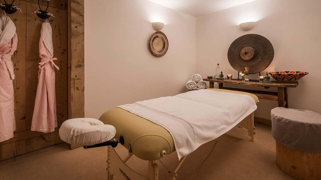 massage_room_luxury_ski_chalet_nyumba_verbier_switzerland_img.jpg