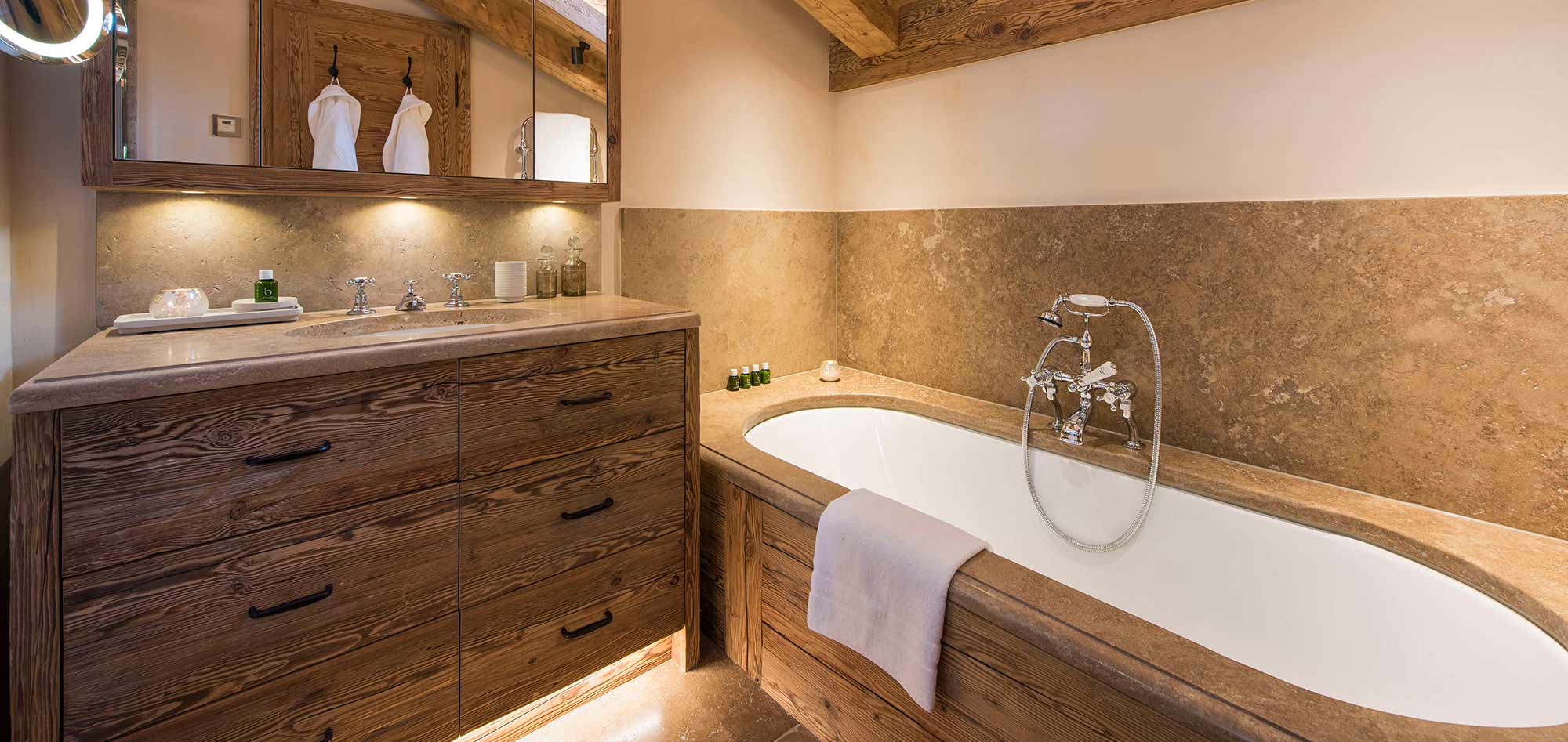chalet_chouqui_luxury_bathroom_verbier_switzerland_img.jpg