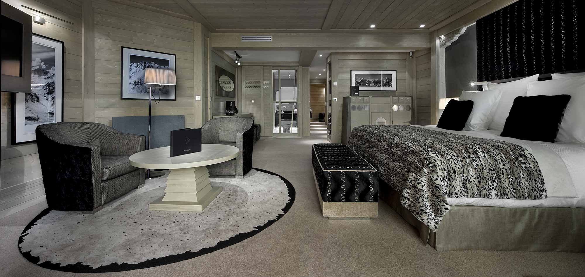 le_k2_palace_bedroom_F_luxury_hotel_courchevel_1850_france_img.jpg