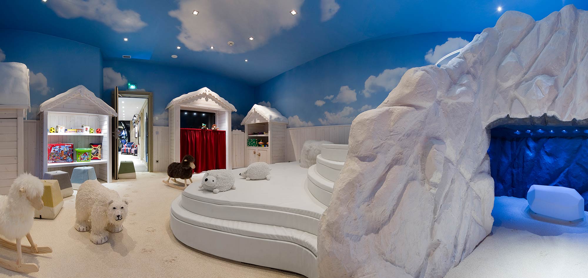 le_k2_palace_childrens_room_luxury_hotel_courchevel_1850_france_img.jpg