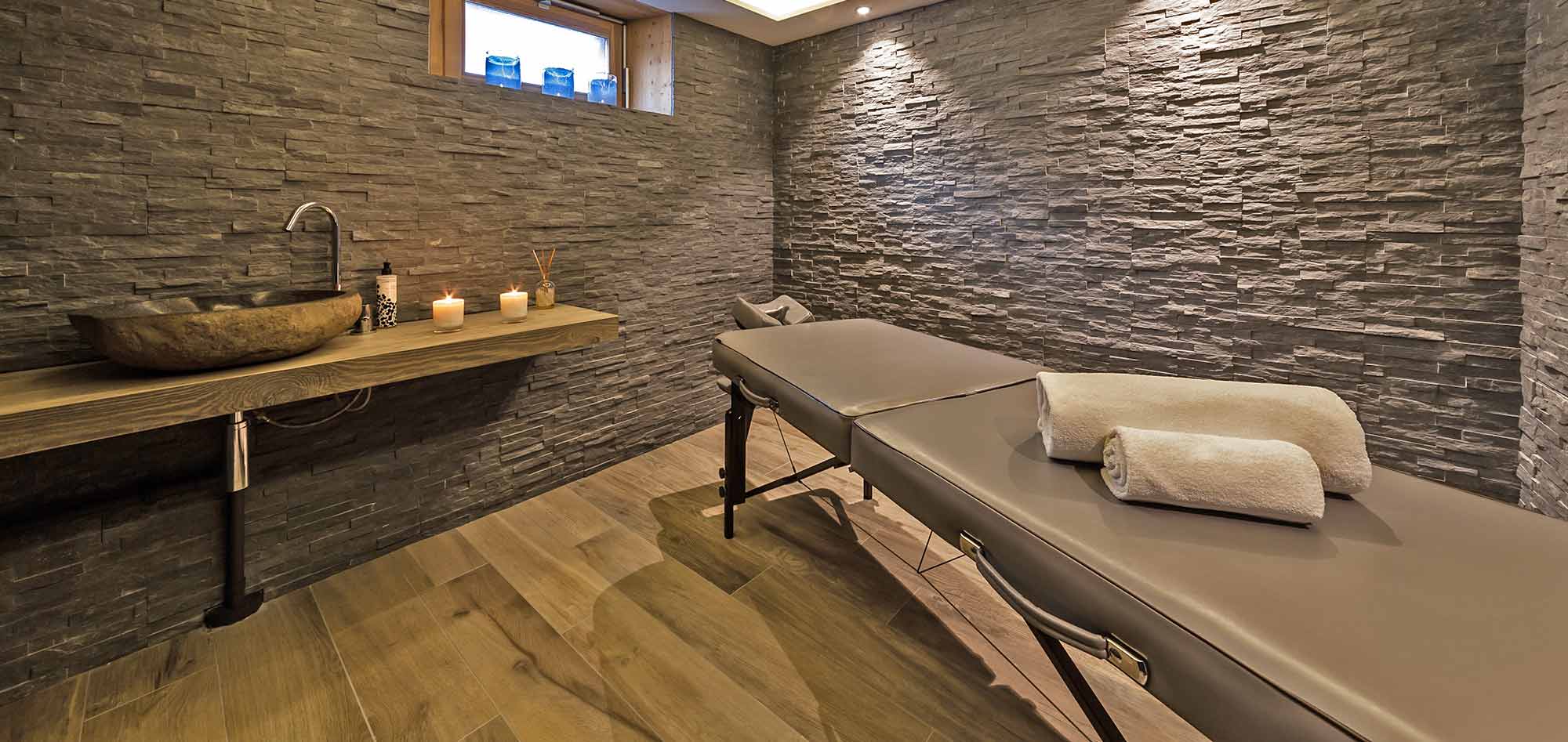 chalet_le_crepet_treatment_room_morzine_france_luxury_ski_img.jpg