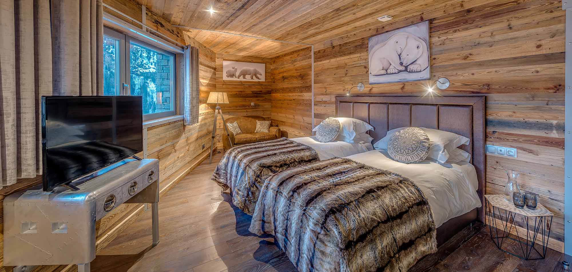 tango_residence_tignes_luxury_ski_chalet_luxury_ski_oxford_ski_bedroom_1.jpg