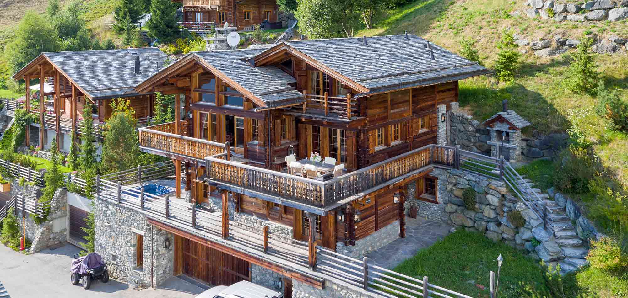 chalet_petit_ours_verbier_luxury_ski_chalet_luxury_ski_oxford_ski_exterior.jpg