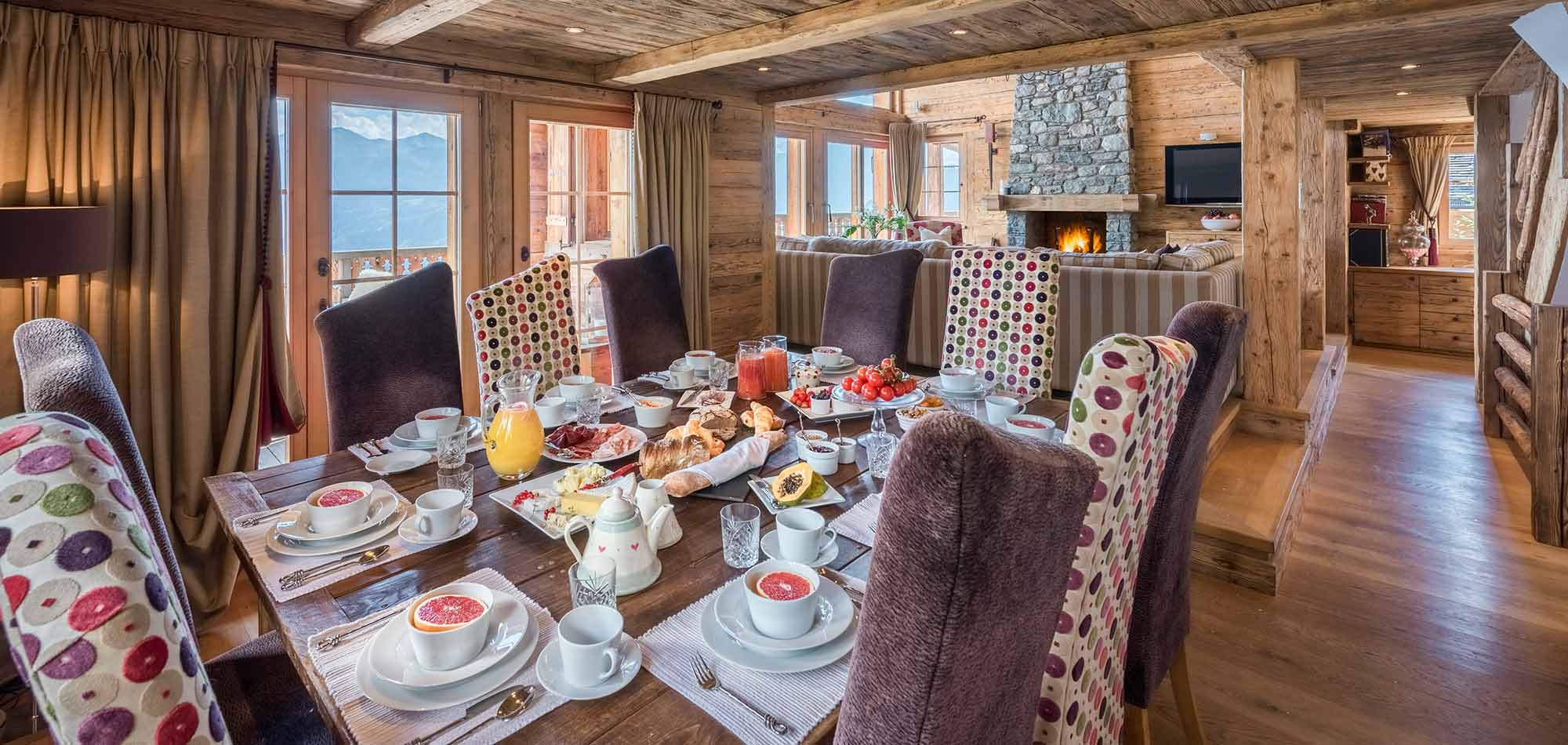 chalet_petit_ours_verbier_luxury_ski_chalet_luxury_ski_oxford_ski_dining_room.jpg
