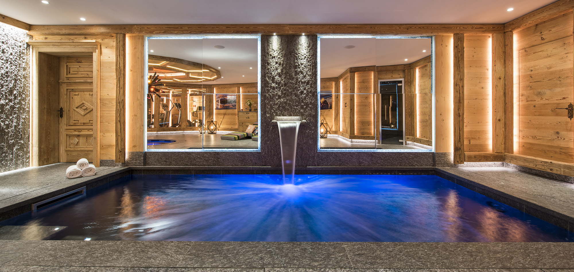 chesa_el_toula_st_moritz_oxford_ski_luxury_ski_chalet_luxury_ski_swimming_pool_main.jpg