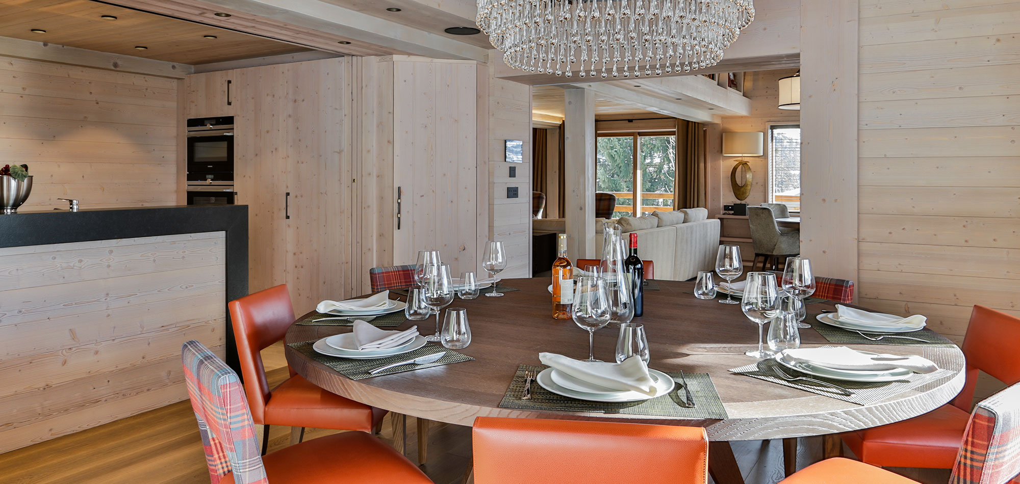chalet_thanasis_megeve_oxford_ski_luxury_ski_chalet_dining_room.jpg