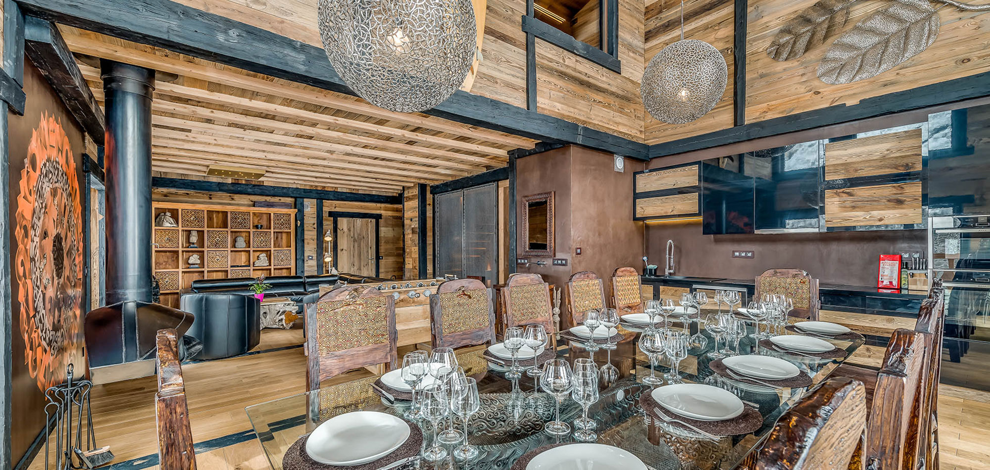 luxury_ski_chalet_ubud_tignes_oxford_ski_luxury_ski_dining_room.jpg