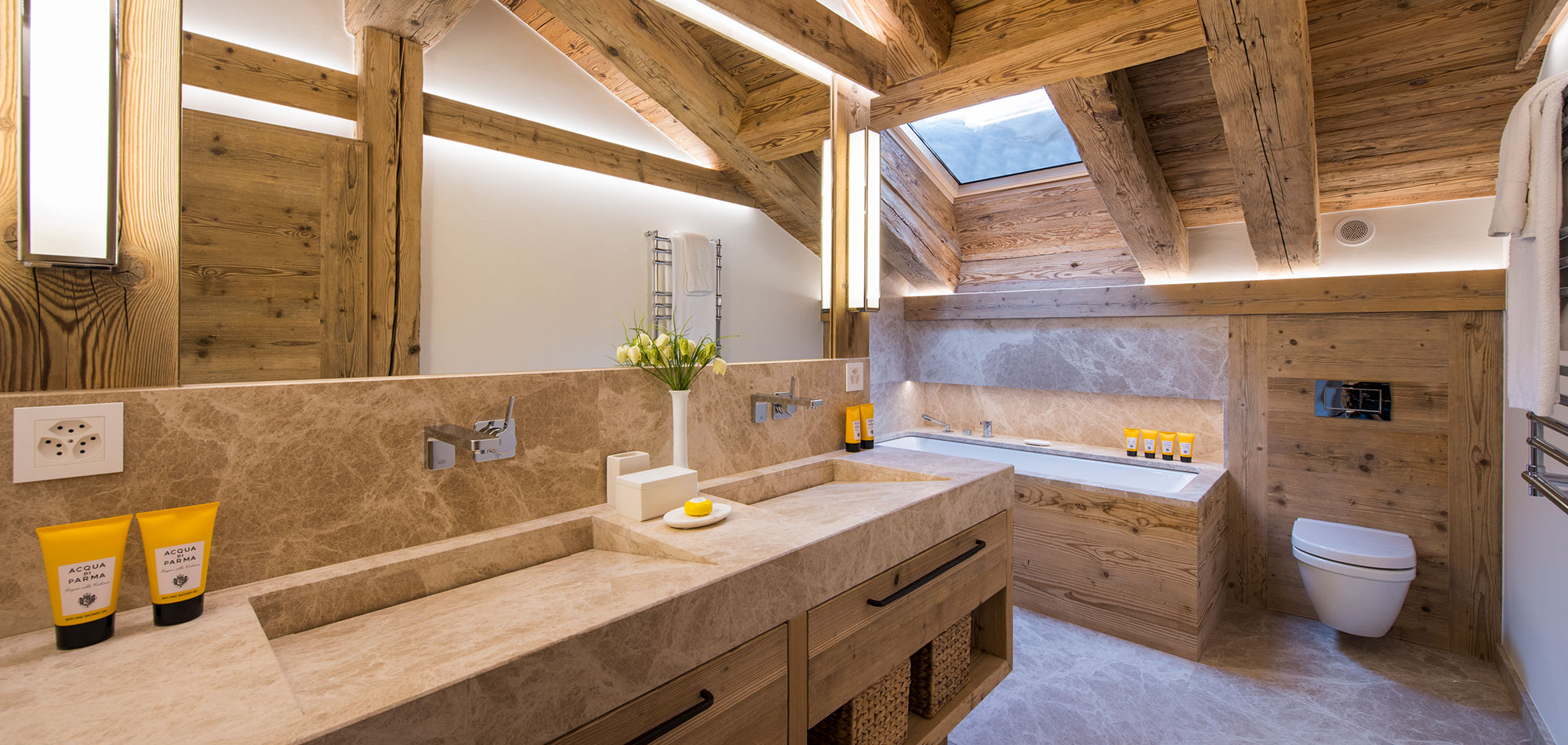 chalet_bioley_luxury_ski_chalet_oxford_ski_bathroom_1.jpg