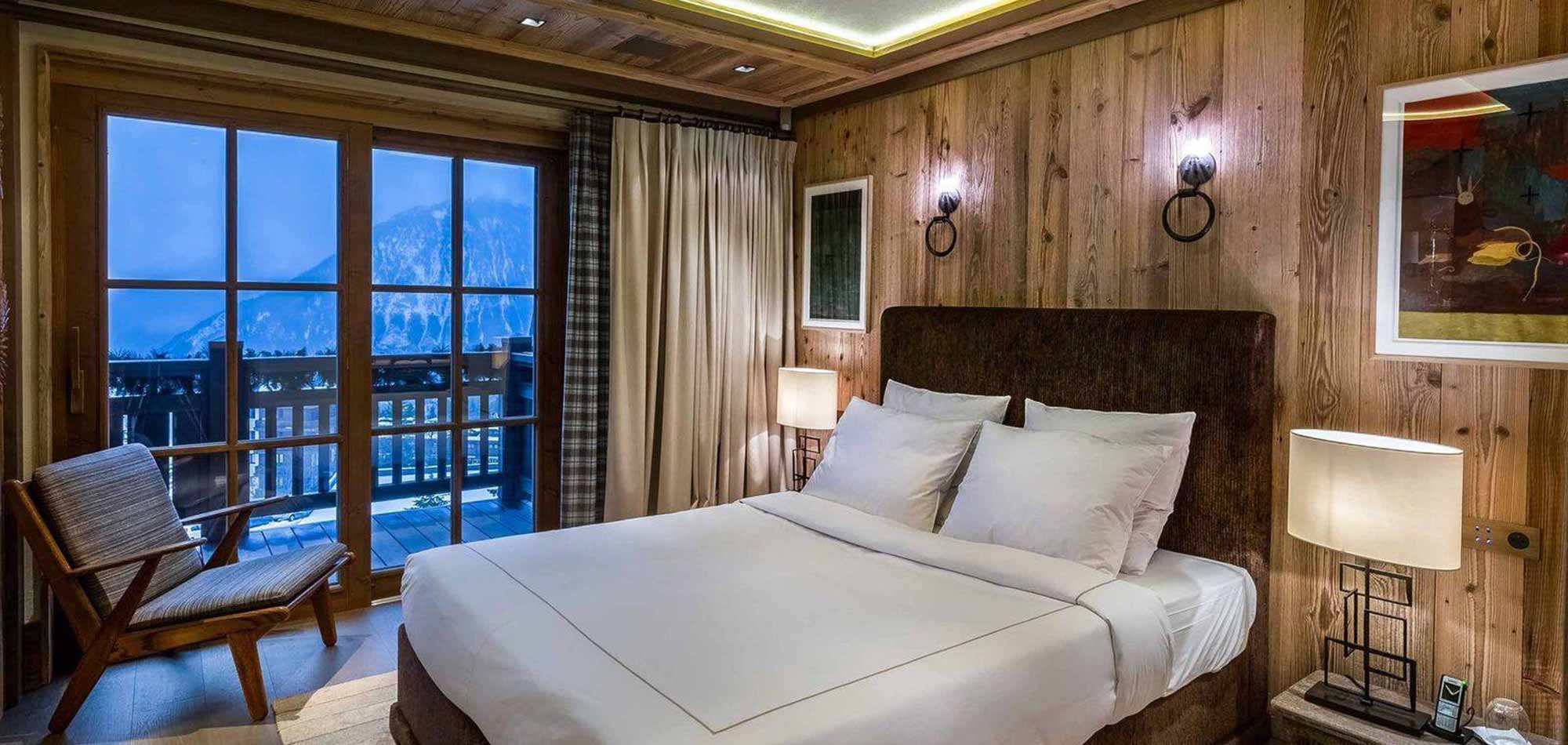 chalet_nanuq_courchevel_1850_france_luxury_ski_bedroom_3.jpg